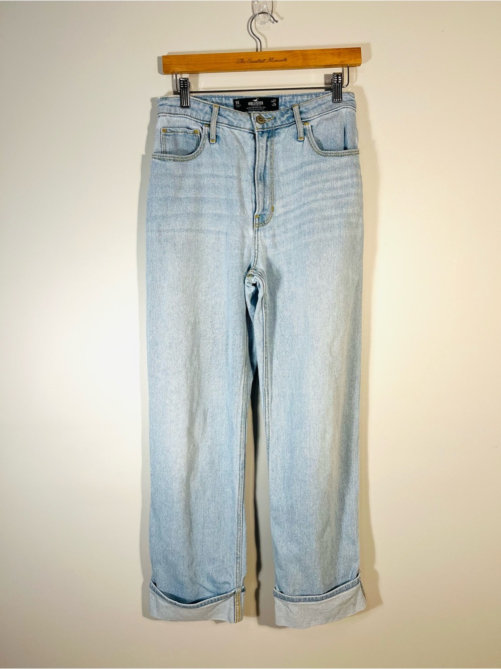 Hollister Ultra High Rise Dad Jean Cuffed Hem Light Wash Size 5S Short